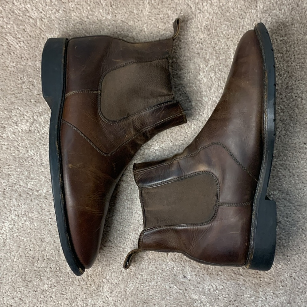 Neil M. Men’s leather Chelsea Boots